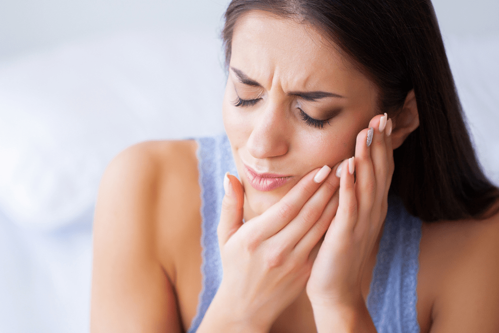 Woman with tooth pain